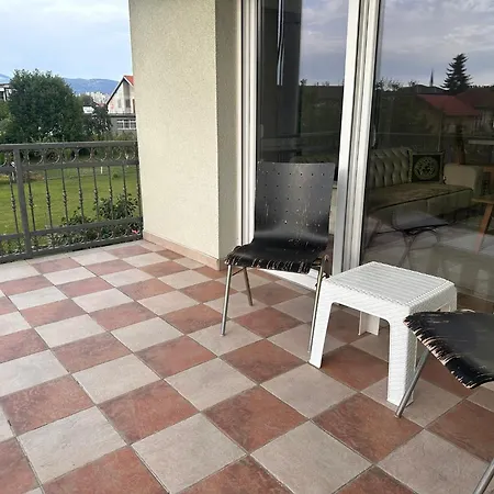 Near Airport Ii Appartement *