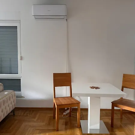 Near Airport Ii Apartment Sarajevo